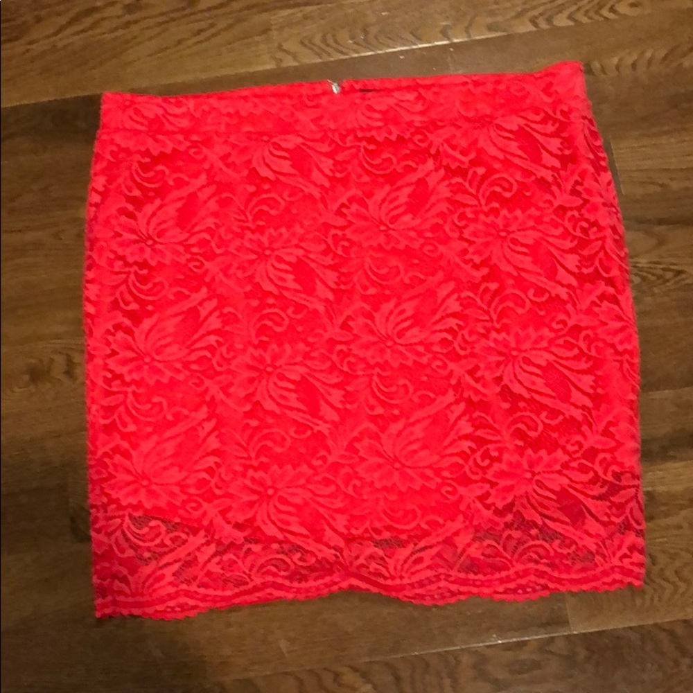 NWT TORRID RED-CORAL LACE PENCIL SKIRT SZ 4